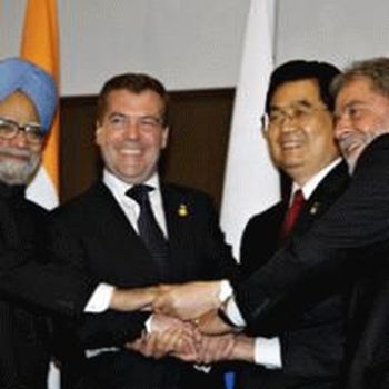 В Хайнане лидеры БРИКС провели третий саммит