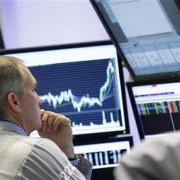 Дефицит текущего счета Америки резко возрос.