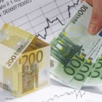 Россияне предпочитают вкладывать свои средства в недвижимость.
