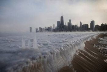 Экономика США сократилась в первом квартале из-за холодной зимы